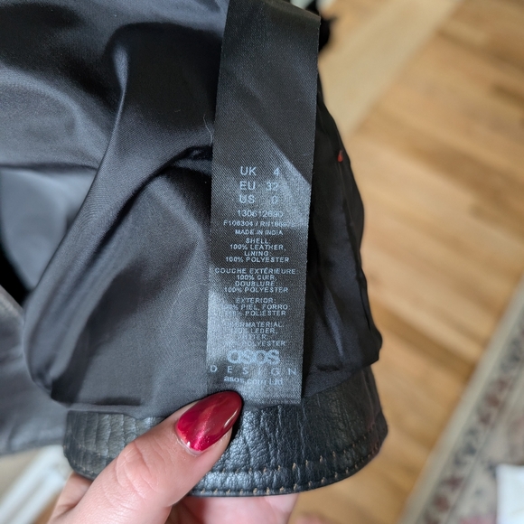 leather jacket - Picture 4 of 5